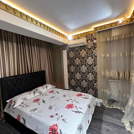 2 Bedrooms Heart Of City Center Chisinau Luaran gambar